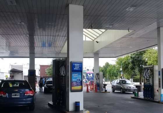  Petrecca realizó compras de combustible a $57 el litro