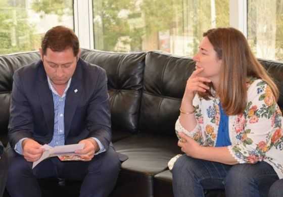  Zuccari coquetea con la intendencia mientras mantiene su enfrentamiento con Serenal