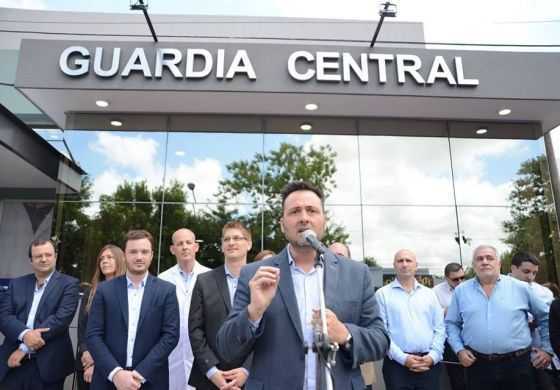  Con la ausencia de Máximo Kirchner, Aiola presentó la guardia del Hospital