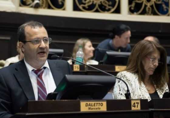 Daletto planteó modificaciones a la Ley de Talles