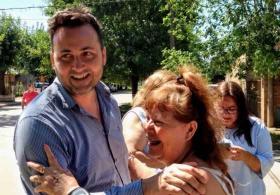  Aiola inició su cuarto año con caminatas por los barrios 