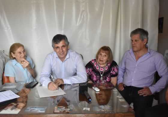  Britos concretó la firma de la escritura del nuevo Parque Industrial