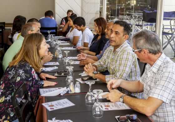  Recibieron a los siete médicos venezolanos que se instalarán en el distrito