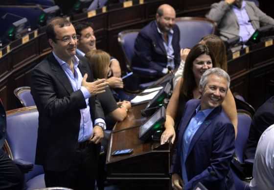Diputados aprobó la "licencia" de Mosca y asumió Merquel