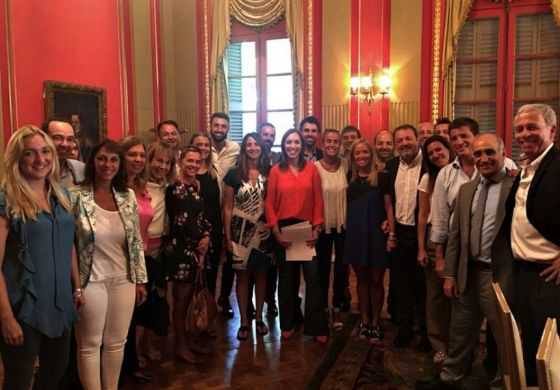 En plena crisis del monzoismo con Vidal, Geloso dijo presente en la reunión con la Gobernadora