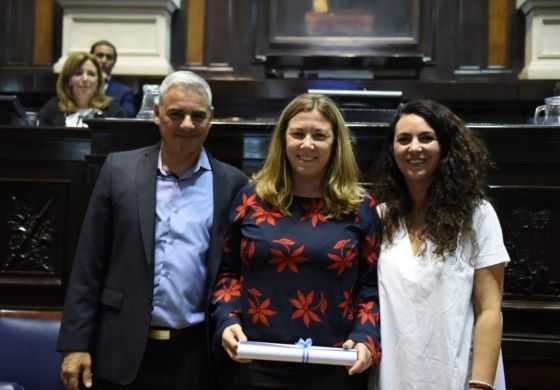 La diputada Zuccari fue distinguida con el Premio Parlamentario por su labor legislativa