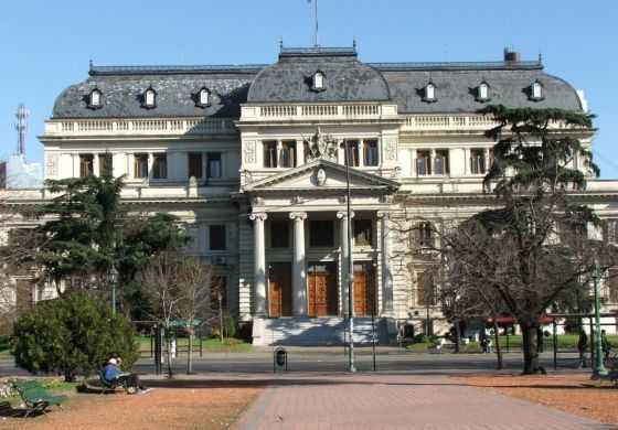 Con la presencia de legisladores de la Cuarta, Thea, Costa y López explicarán la ley de Emergencias
