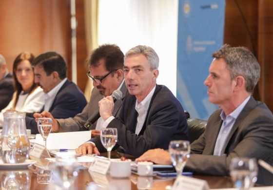 Meoni encabezó la primera reunión de gabinete ampliado en el ministerio de Transporte