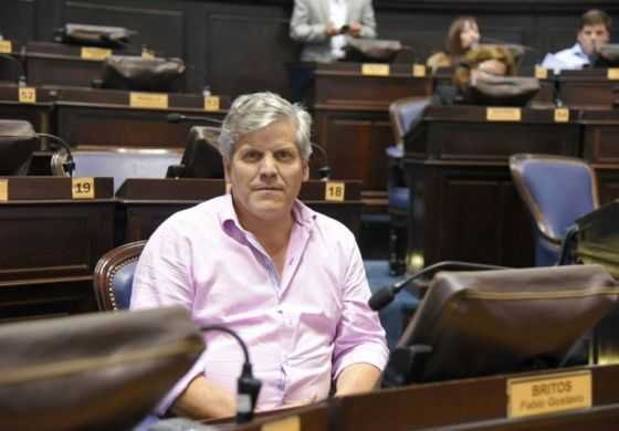 Fabio Britos: "Hasta que no haya cambios estructurales, la Provincia se tendrá que financiar a través de créditos" 