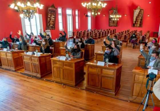  El Concejo convalidó el decreto de Petrecca y reabrieron los bares 