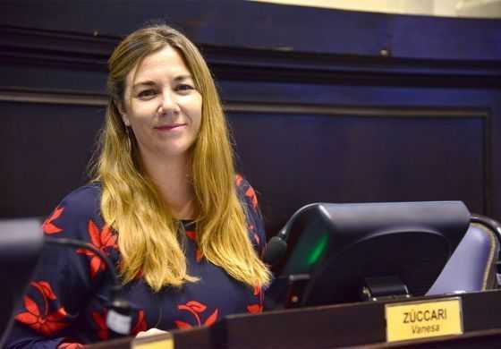 Zuccari celebró la reunión de Kicillof con el campo para combatir los ataques a las silobolsas