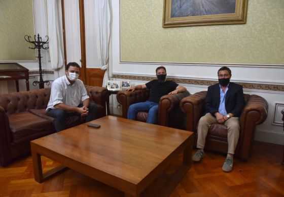  Otermín recibió a Barroso y Vivani en La Plata 