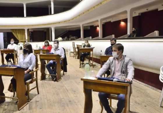  Desde Todos denuncian la ausencia de transportes "por falta de gestión del Consejo Escolar"