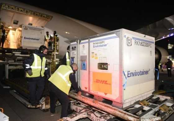 Esta madrugada llegaron más de 2,1 millones de dosis de la vacuna de AstraZeneca 