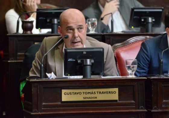 Traverso cruzó a Biden por las vacunas contra el coronavirus