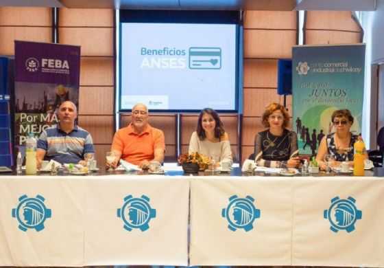  Coty Alonso firmó con ANSES y la Cámara de Comerciantes un convenio para ampliar beneficios para jubilados 