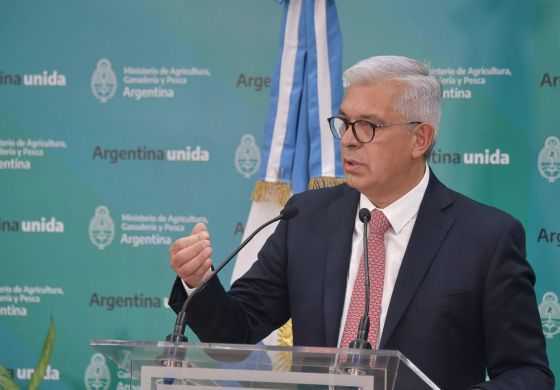 Julián Domínguez aseguró que "no se van a subir" los derechos de exportación