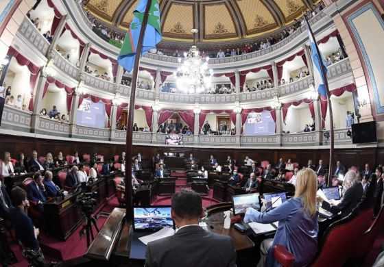 Con el debut de nuevos representantes de la Cuarta, el Senado pone primera