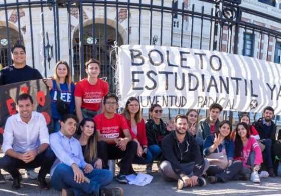 Miranda celebró la implementación del Boleto Educativo