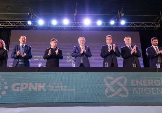 Junto a Massa y Kicillof, Alberto Fernández encabezó la firma de contratos para el Gasoducto Néstor Kirchner