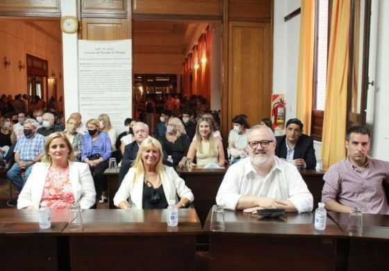  La UCR y el PRO se unieron para no repudiar el atentado contra CFK