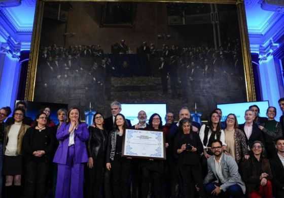 Cecilia Moreau distinguió al Equipo Argentino de Antropología Forense con la mención de honor &ldquo;Juan Bautista Alberdi&rdquo; por su aporte a los derechos humanos