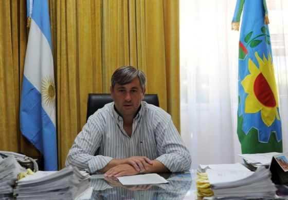  Con el 10% adentro: Pugnaloni depositó los sueldos más el aumento pactado para los trabajadores municipales