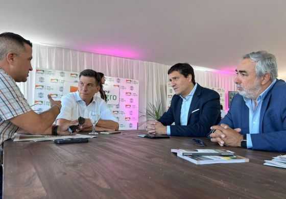 Un exintendente de la Cuarta reapareció en un mega evento del campo