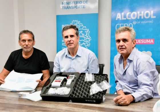  Martínez selló un nuevo convenio con el Ministerio de Transporte de la Provincia