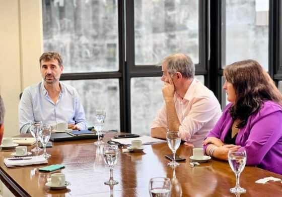  La oposición esquiva a Gentile y busca obras en La Plata en reuniones con la Provincia