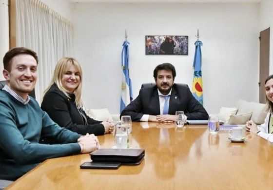  Revilla avanza con la agenda judicial y, tras su encuentro con Conte Grand, se sentó con un ministro de Kicillof