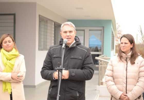  Rodeado de profesionales médicos, Golía dio detalles de su plan de salud para el Municipio