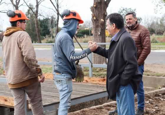  Sergio Barenghi volvió al ruedo y supervisó el inicio de una obra en el distrito