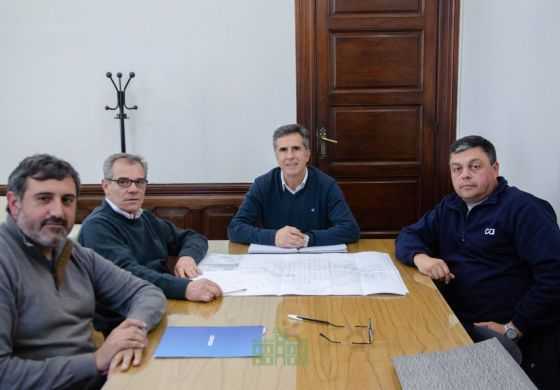  Martínez se reunió con representantes de Camuzzi: Por qué motivo