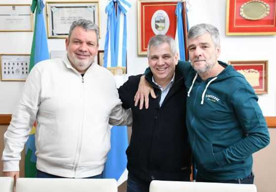 Dirigentes del PJ enemistados con La Cámpora pasaron por la Cuarta y golpearon las puertas de un intendente