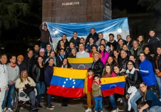  Petrecca reunió y dio apoyo a la comunidad venezolana: "Estamos con ustedes"