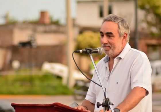 Miguel Fernández: "Es fundamental que el radicalismo se haga cargo de lo que representa, es muy fácil hacerse el otario"