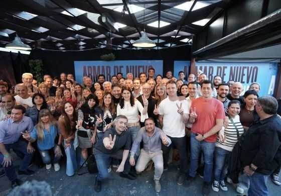 Máximo Kirchner encabezó un acto en La Plata y la Cuarta peronista estuvo presente