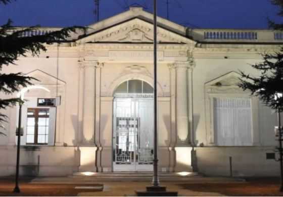  Acuerdo con los municipales: Marcha un aumento salarial del 12,5% 