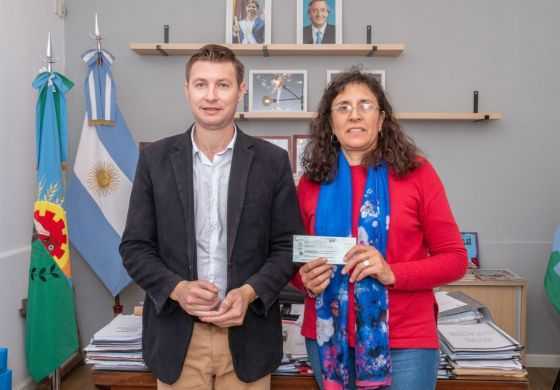  Ferraris pasó por los centros educativos para entregar semillas, insumos y subsidios