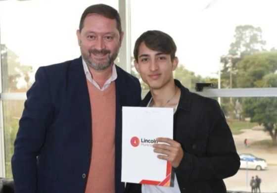  "Beca Municipal": casi 500 estudiantes de todo el distrito perciben el beneficio