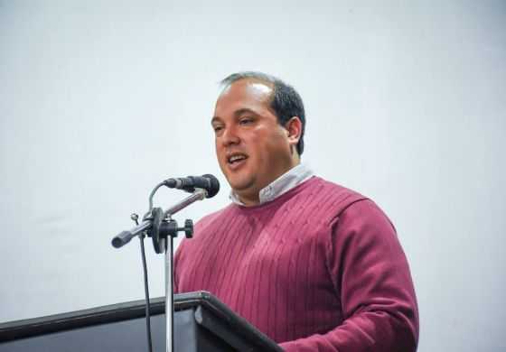 Intendente radical de la Cuarta se plegó al reclamo para que Milei reactive la obra pública