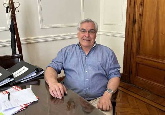  Alegre anunció un aumento salarial del 7,5% y adelantó que se viene un bono