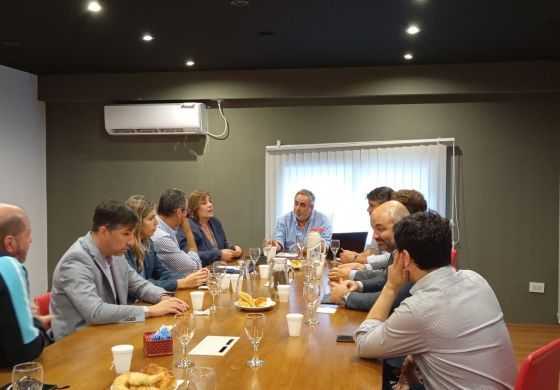 Miguel Fernández activó el Comité y reunió a legisladores e intendentes