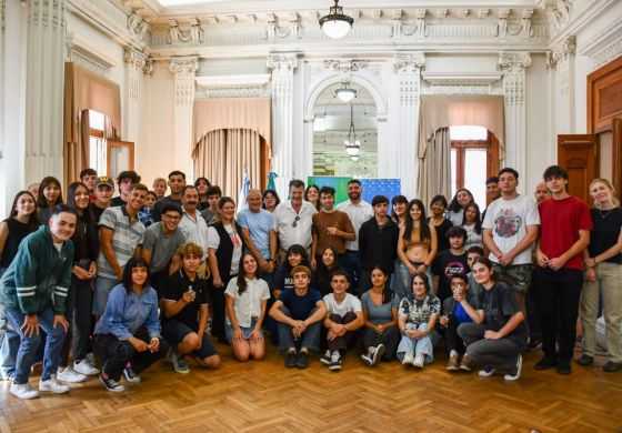  Con duras críticas a Nación, el Municipio entregó llaves para las residencias estudiantiles 
