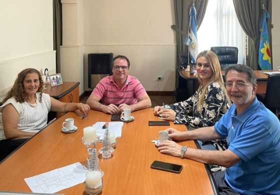  "Escuelas Abiertas de Verano": Zavatarelli y autoridades educativas evaluaron el inicio del programa