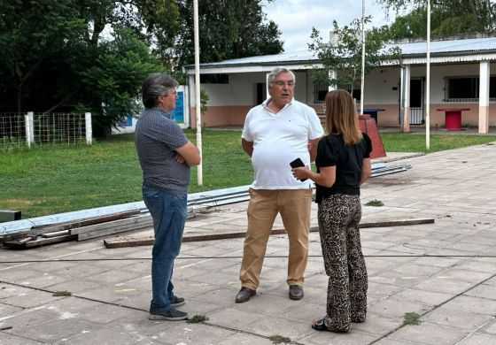Alegre pone a tiro las escuelas para marzo, pero sin olvidarse de la herencia que recibió: "Fue una defraudación"