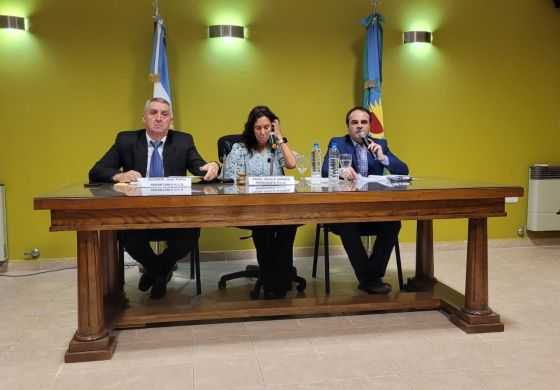  Zavatarelli abrió el año legislativo con duras críticas a Milei