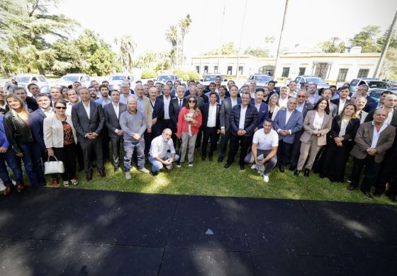 Peronistas, vecinalistas, PRO y radicales pusieron la firma a un convenio de seguridad con Kicillof
