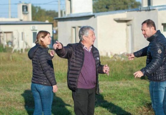  Entre críticas a Milei, Serenal muestra avance en viviendas
